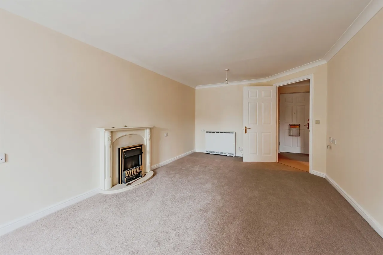 Linkfield Lane, Redhill, RH1, photo 5