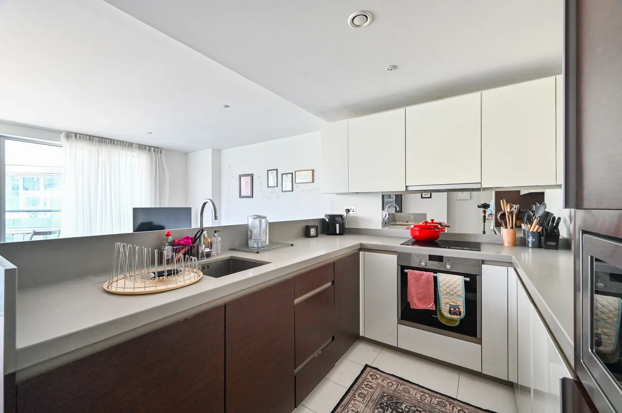 Apartment 348, 12 Baltimore Wharf, London, photo 4