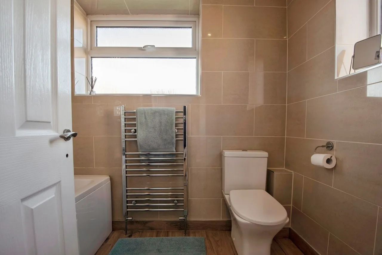 Shakespeare Drive, Upper Caldecote, Biggleswade, Bedfordshire, SG18, photo 13