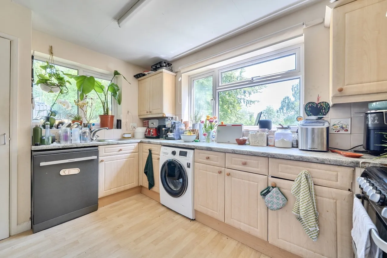 Bournefields, Twyford, SO21, photo 4