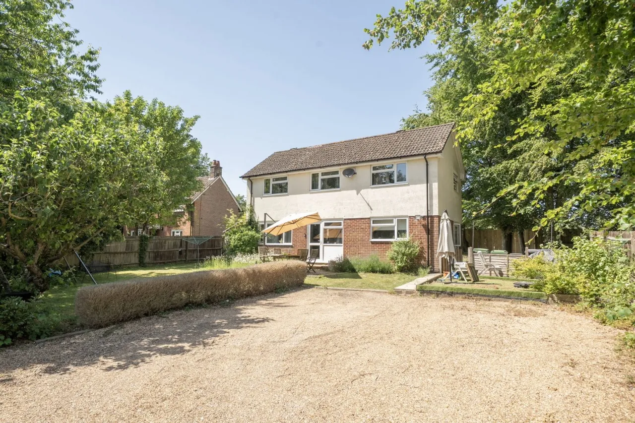 Bournefields, Twyford, SO21, photo 2