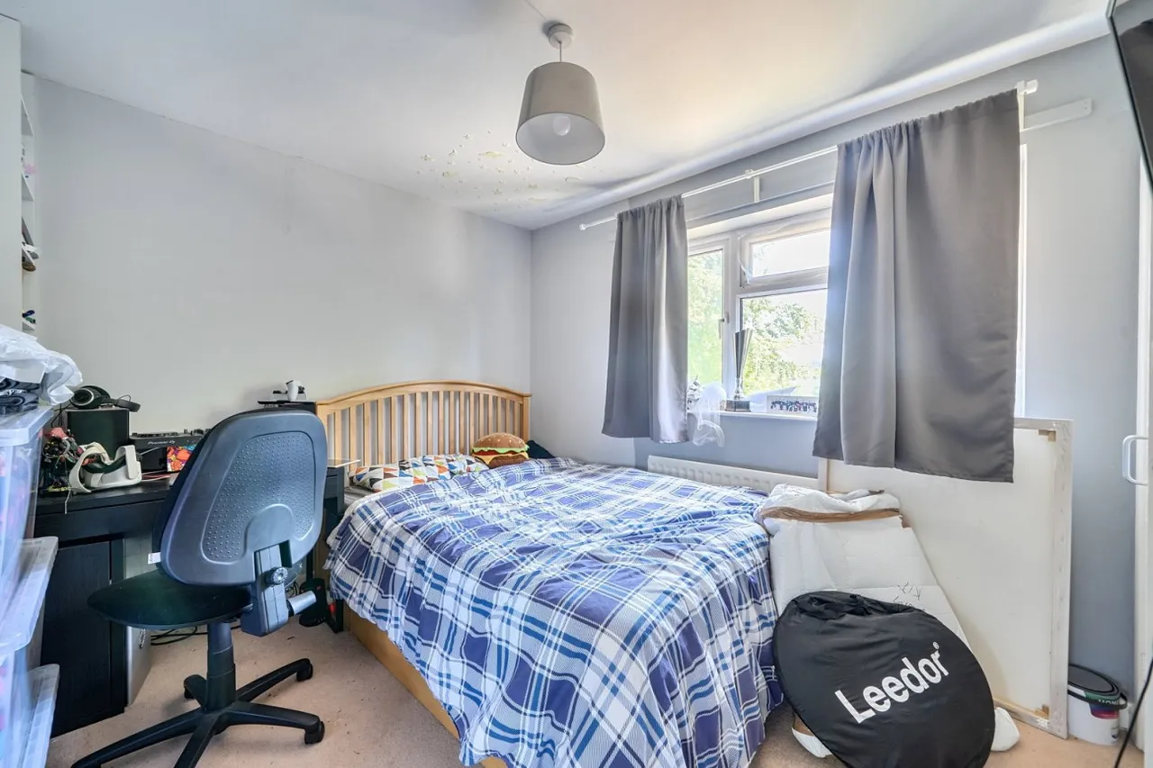 Bournefields, Twyford, SO21, photo 6