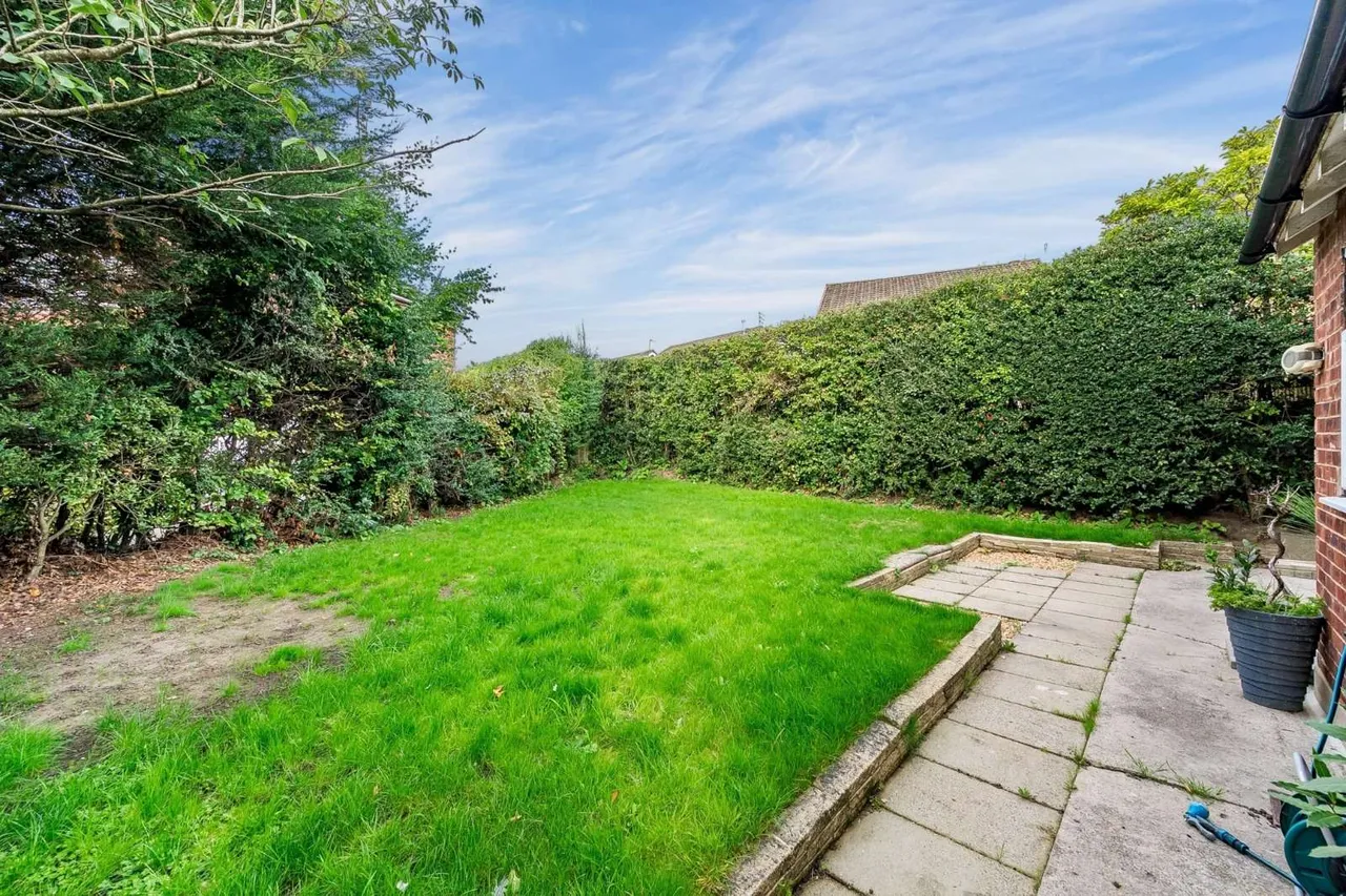 Newlands Drive, Wilmslow, SK9, photo 5