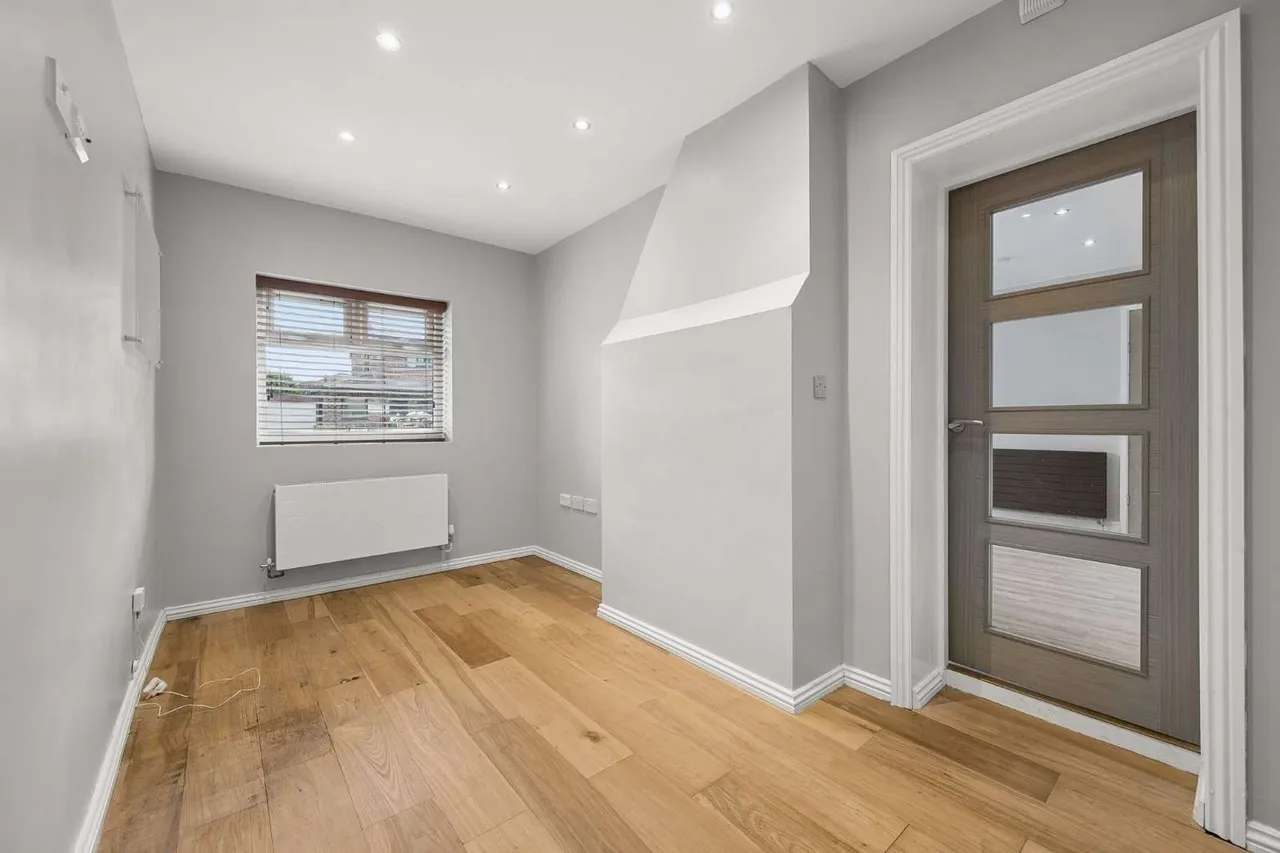 Newlands Drive, Wilmslow, SK9, photo 6