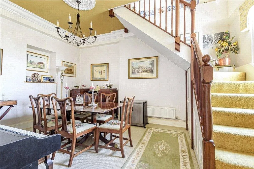 Beaminster, DT8, photo 8