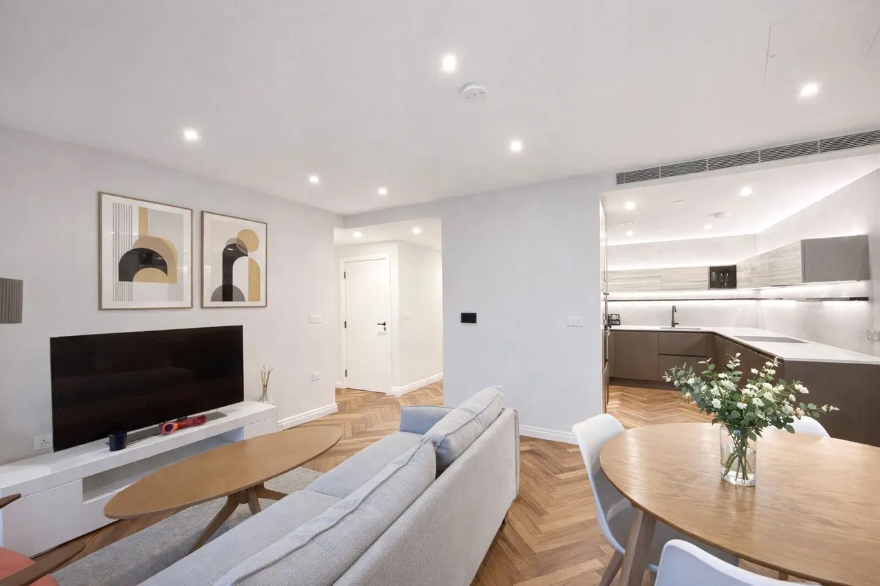 Michael Road, Fulham, SW6, photo 3