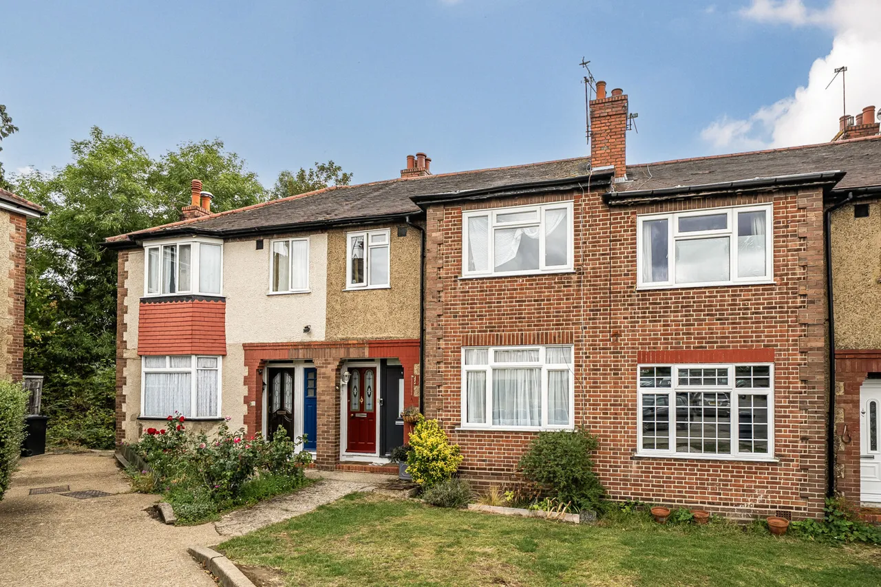 Whitton Avenue West, Northolt, UB5, photo 17