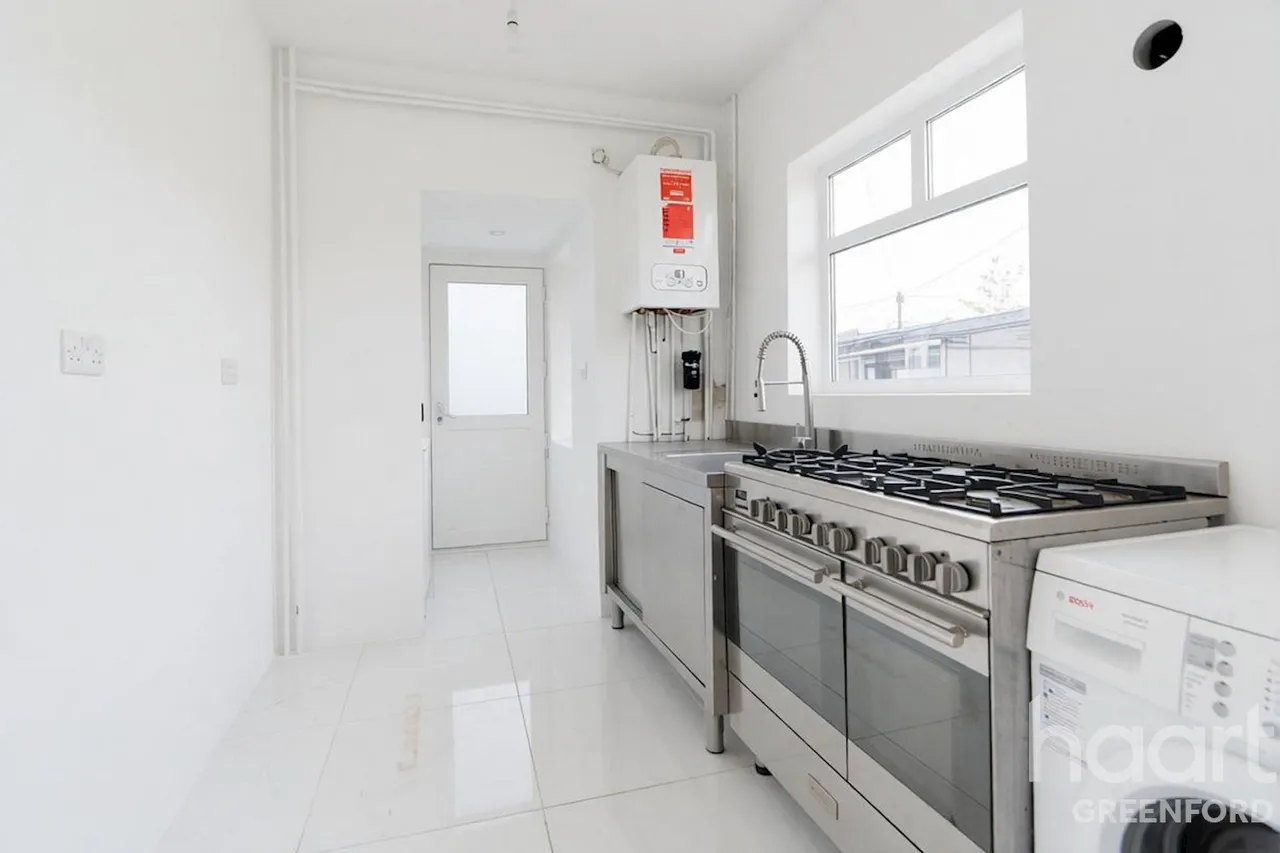 Derwent Road, Southall, UB1, photo 9