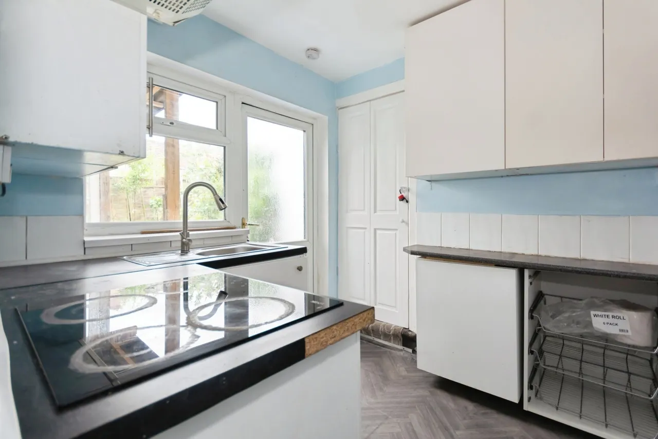 Ladbroke Grove, Birmingham, West Midlands, B27, photo 4