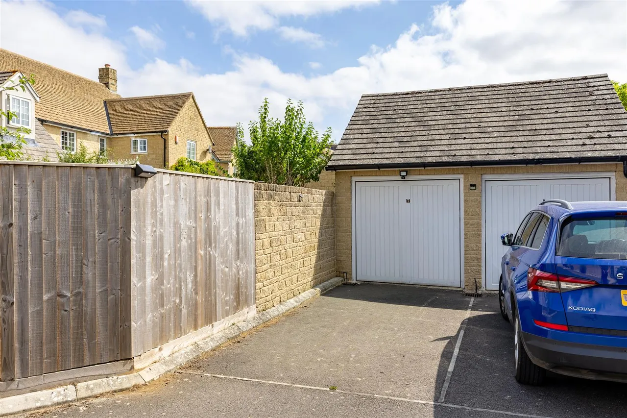 Linden Lea, Down Ampney, GL7, photo 27