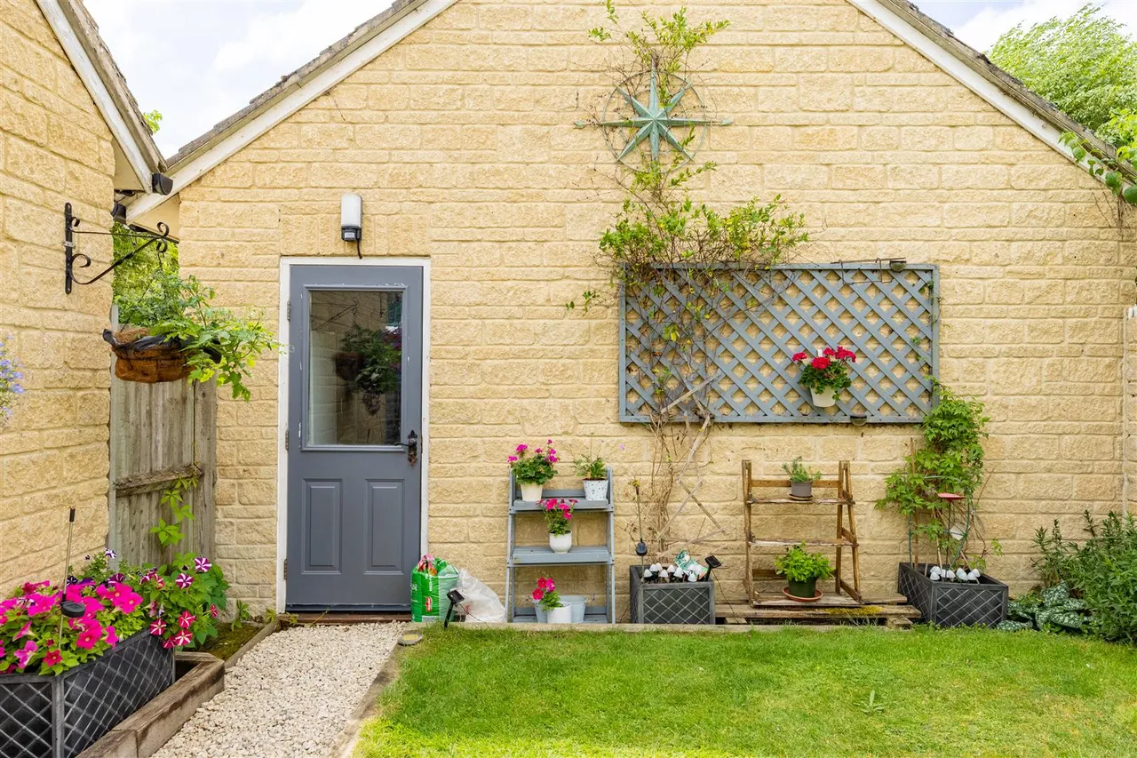 Linden Lea, Down Ampney, GL7, photo 26