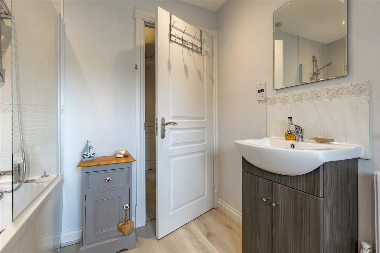 Linden Lea, Down Ampney, GL7, photo 24
