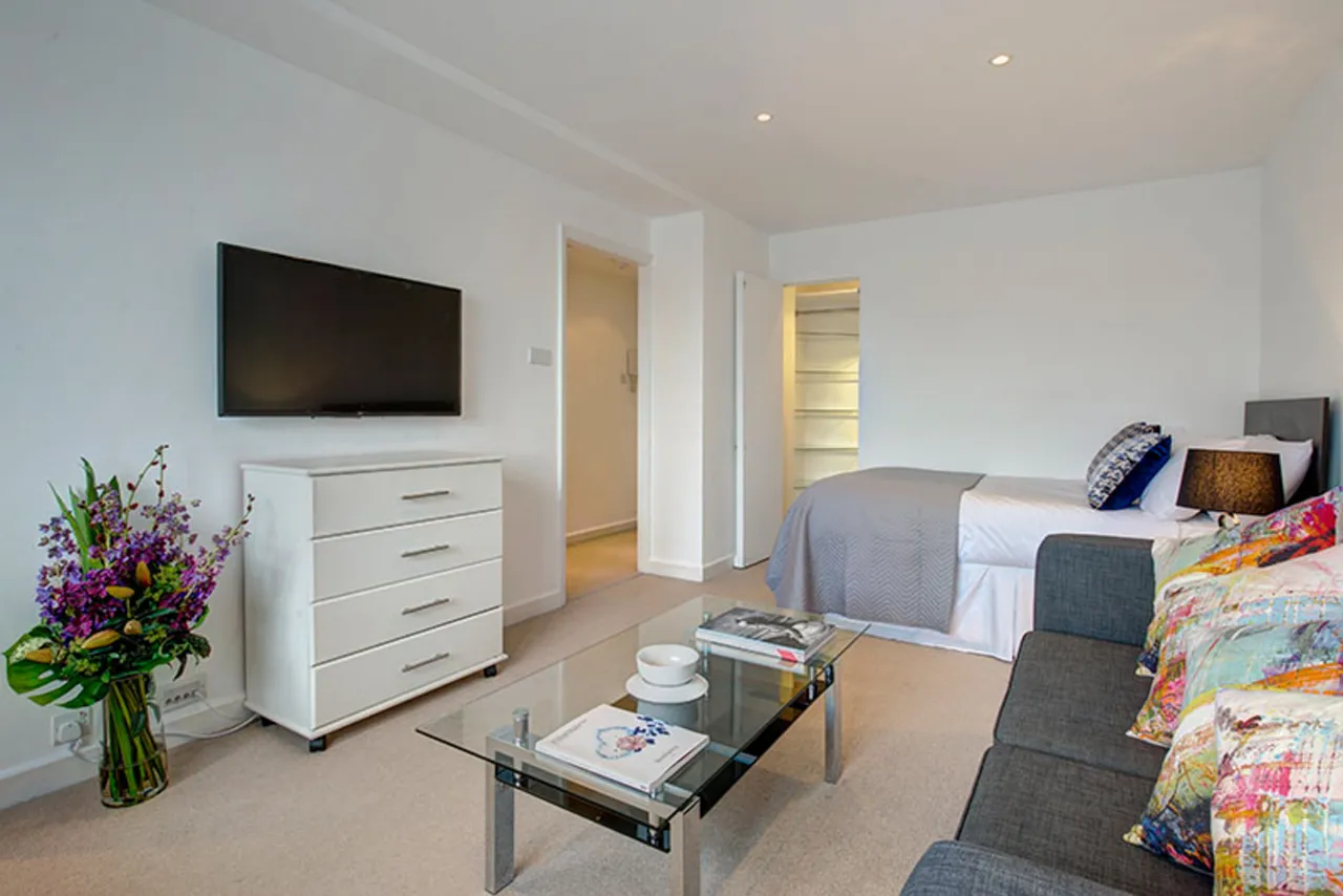 Flat 88, 39 Hill Street, London, photo 5