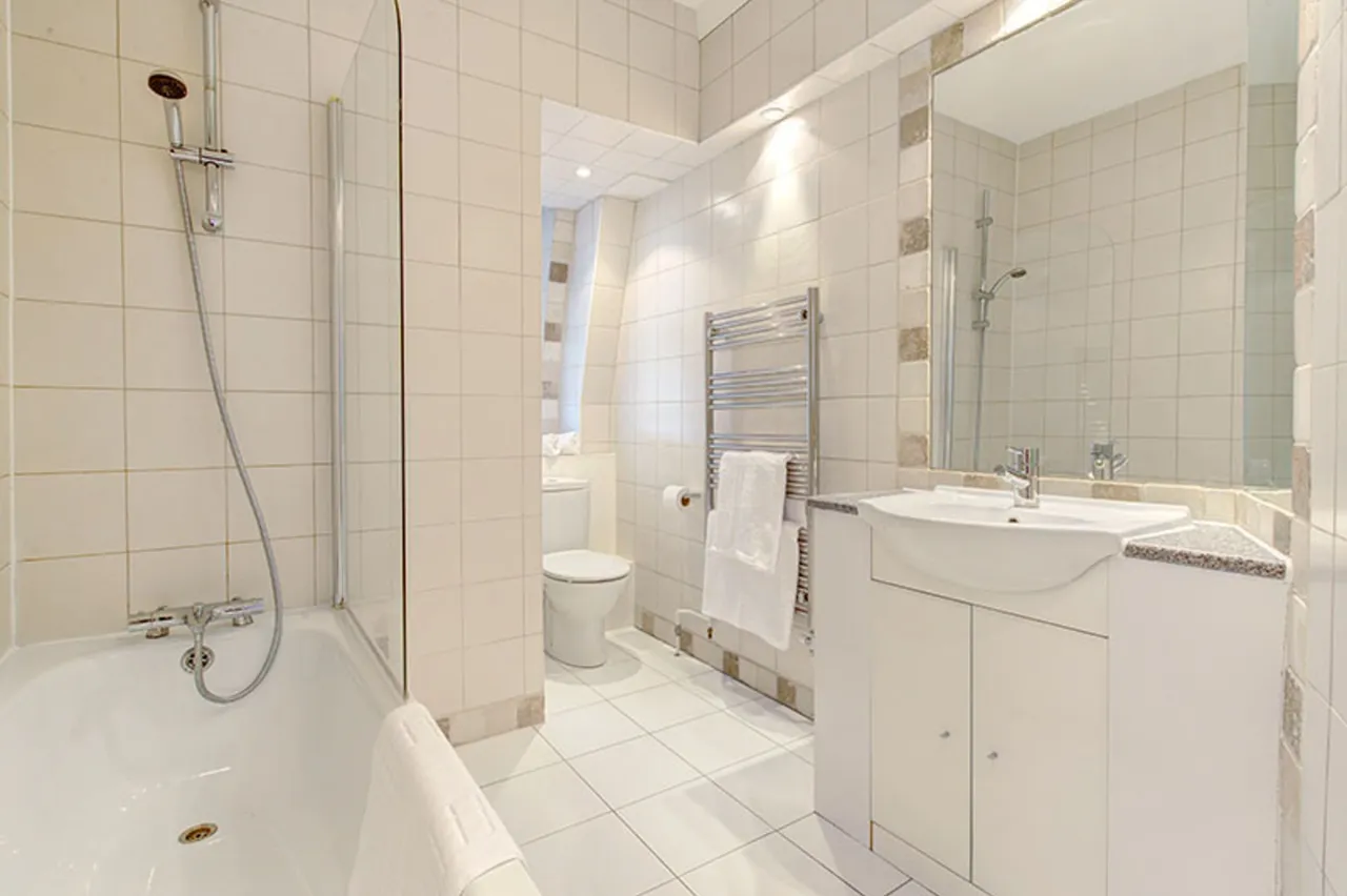 Flat 88, 39 Hill Street, London, photo 4