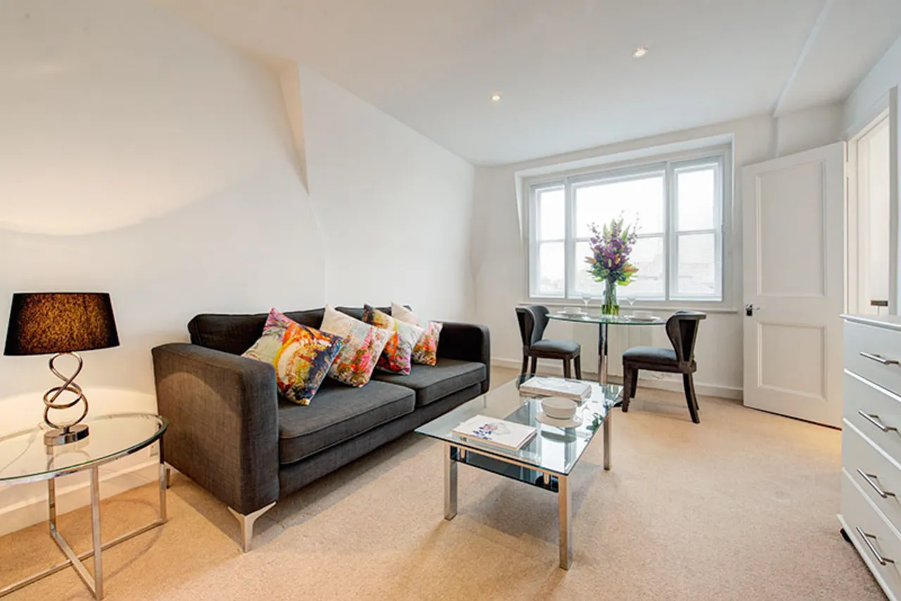 flat to rent — Flat 88, 39 Hill Street, London