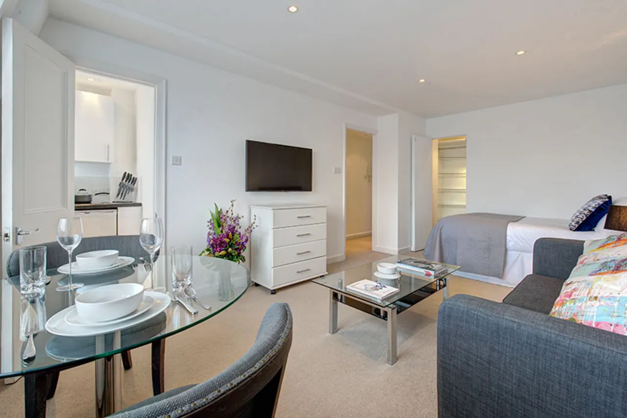 Flat 88, 39 Hill Street, London, photo 9