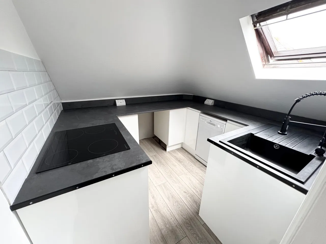 Heron Court Road, BOURNEMOUTH, photo 2