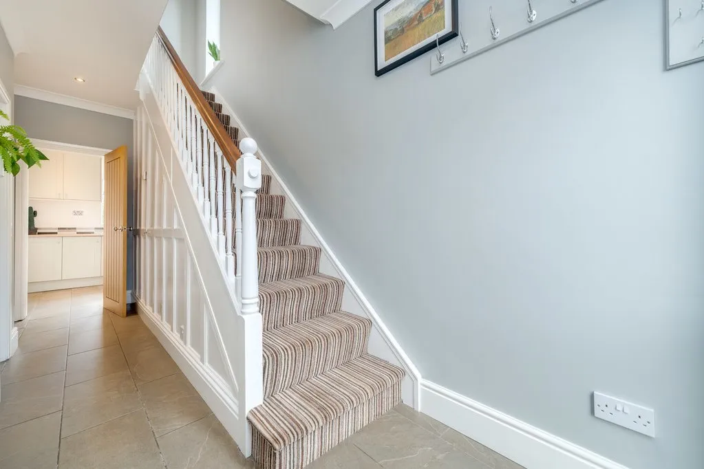 Grasmere Road, Dewsbury WF12 7PU, photo 18