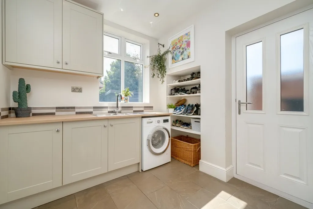 Grasmere Road, Dewsbury WF12 7PU, photo 19