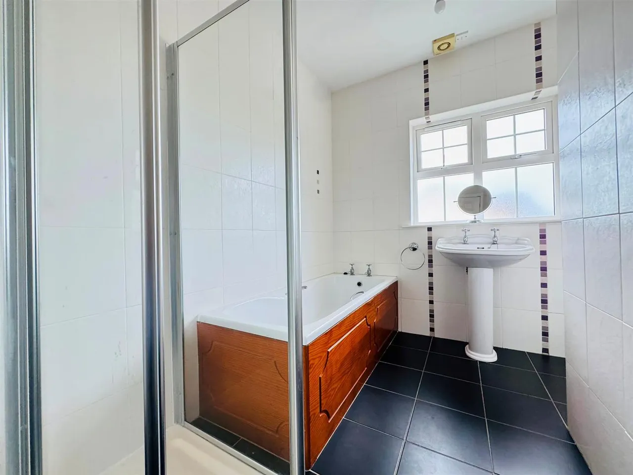 Rogan Manor, Mallusk, BT36, photo 14