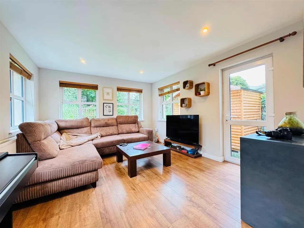 Rogan Manor, Mallusk, BT36, photo 9