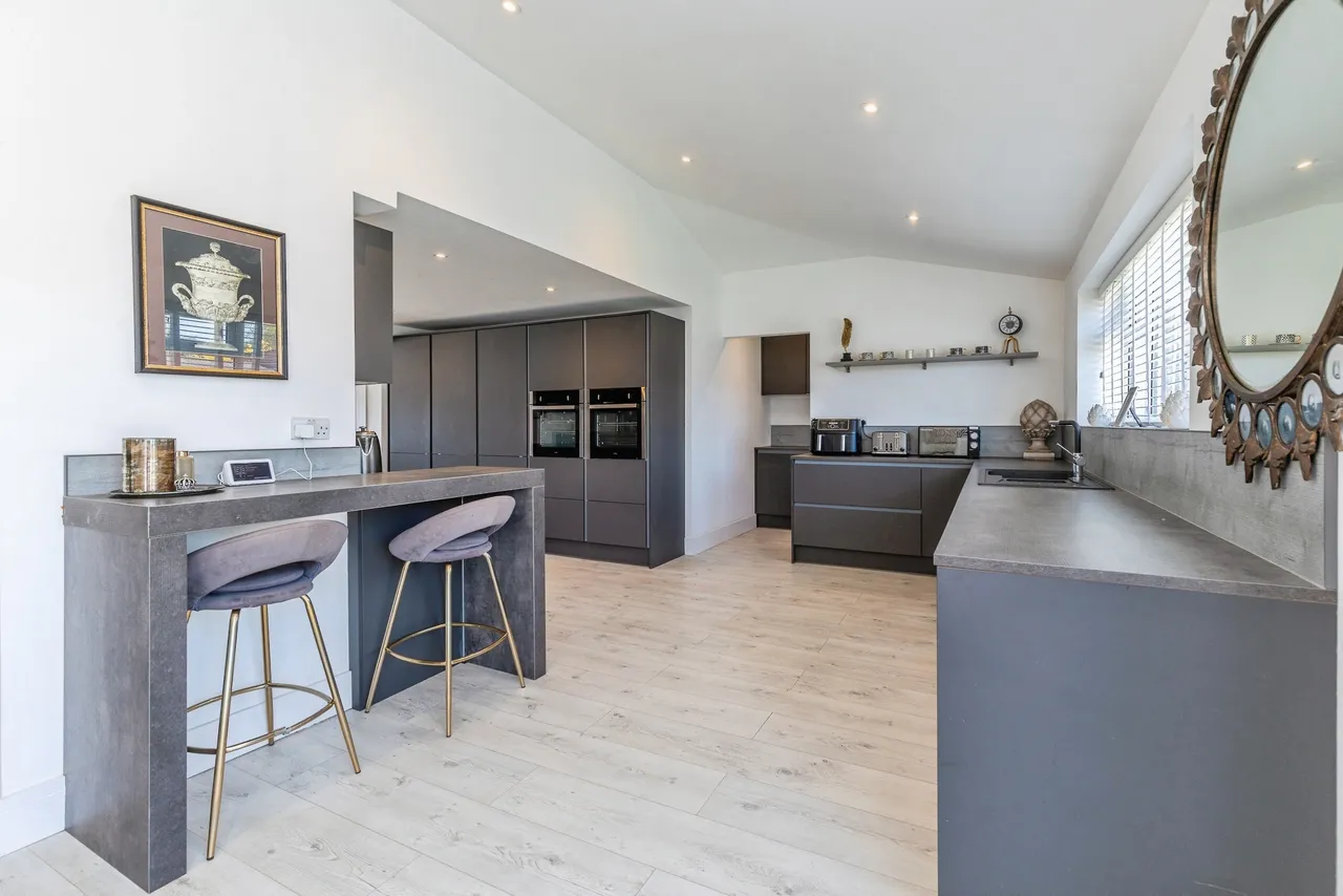 Mierscourt Road, Rainham, ME8, photo 3