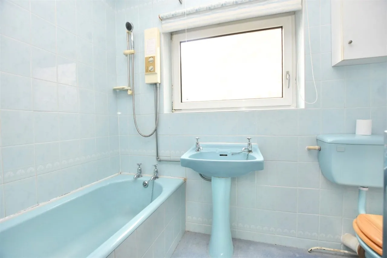 Lawley Road, Billinge, Blackburn, Lancashire, BB2, photo 11