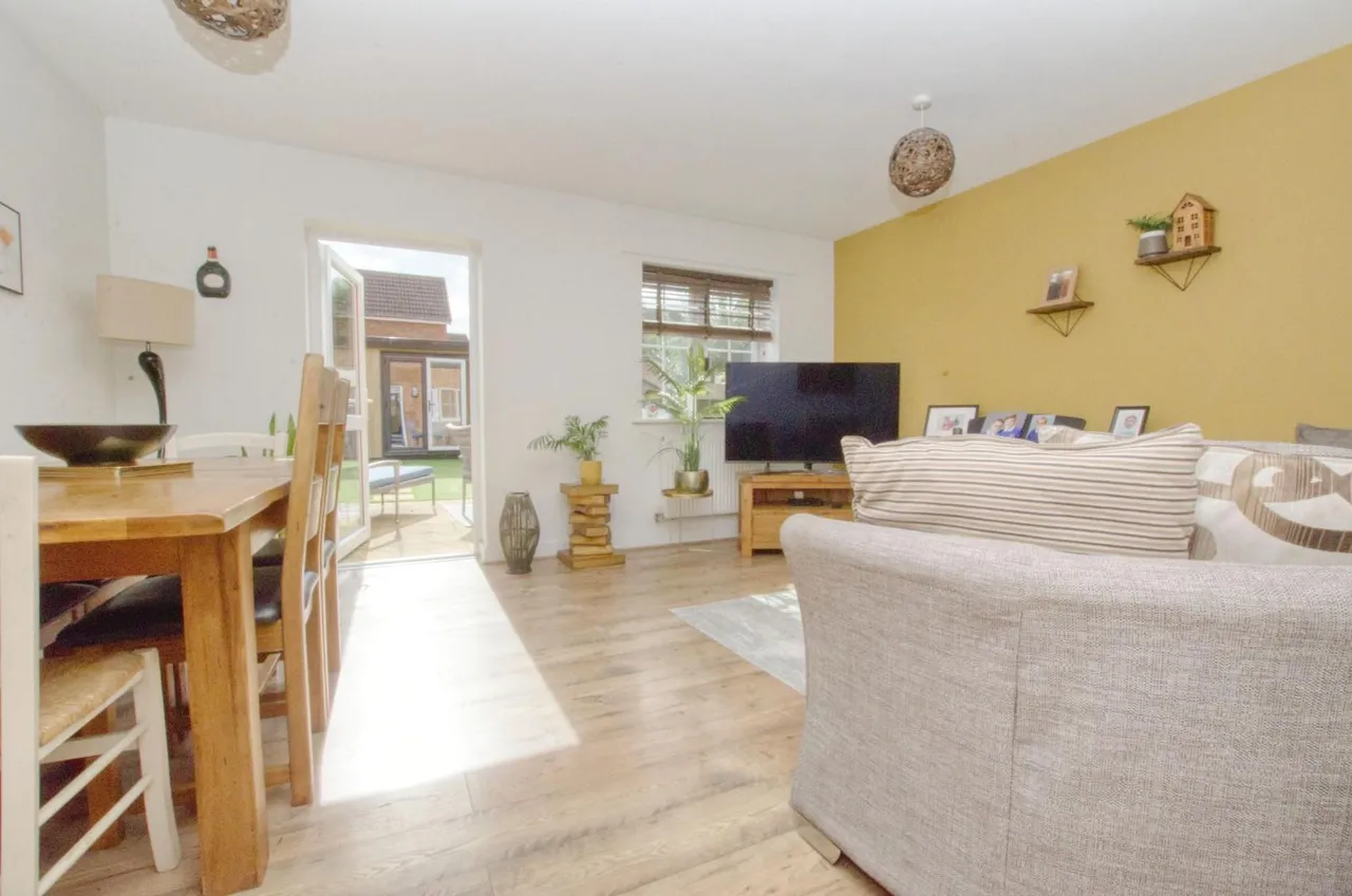 Mill Gardens, West End, Southampton, SO18 3AG, photo 3