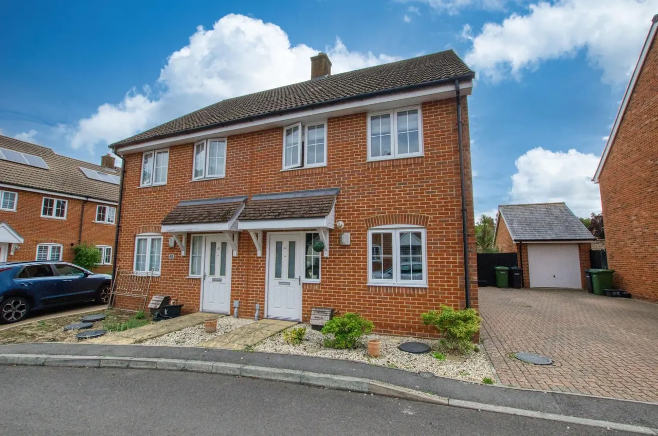 2 bed house for sale — Mill Gardens, West End, Southampton, SO18 3AG