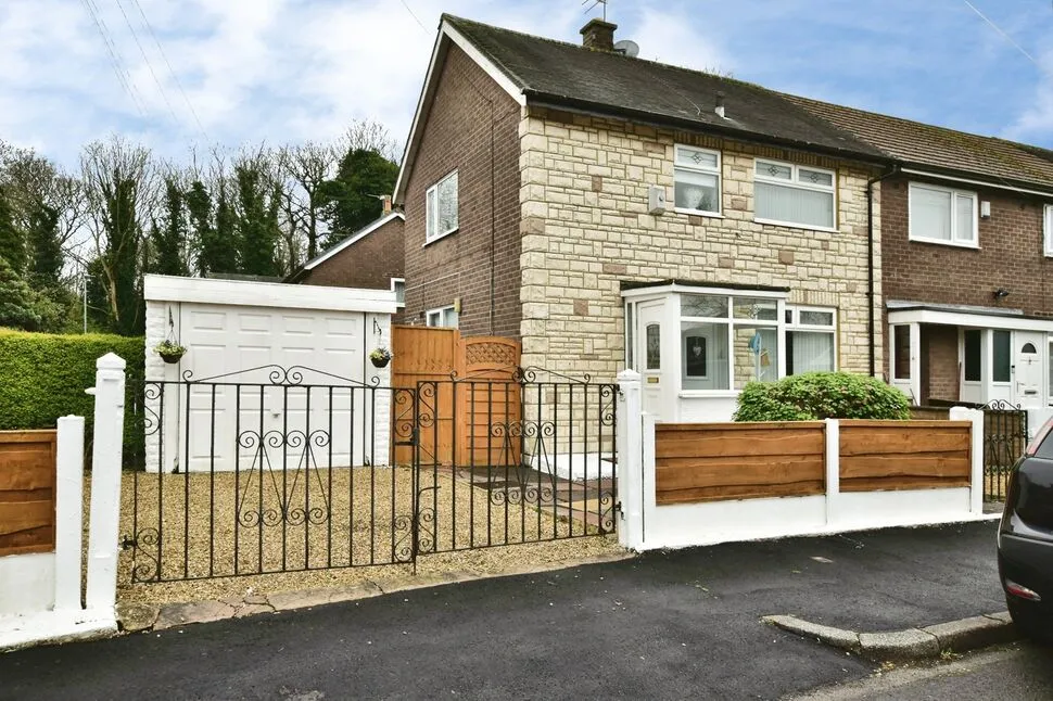 2 bed house for sale — Coxton Road, Manchester, Greater Manchester, M22