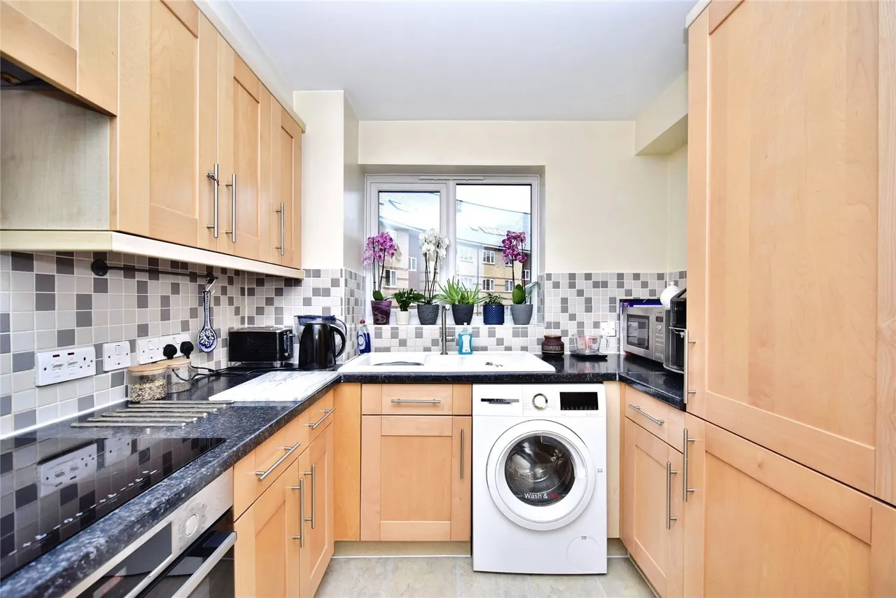 St. Peters Street, Maidstone, Kent, ME16, photo 10