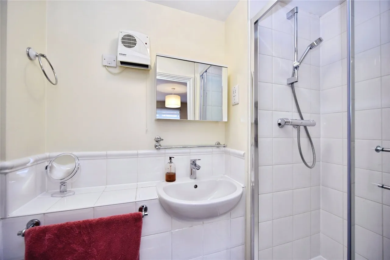 St. Peters Street, Maidstone, Kent, ME16, photo 14