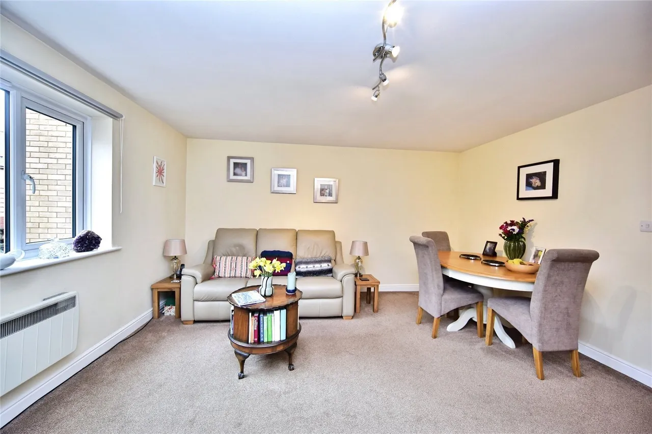St. Peters Street, Maidstone, Kent, ME16, photo 6