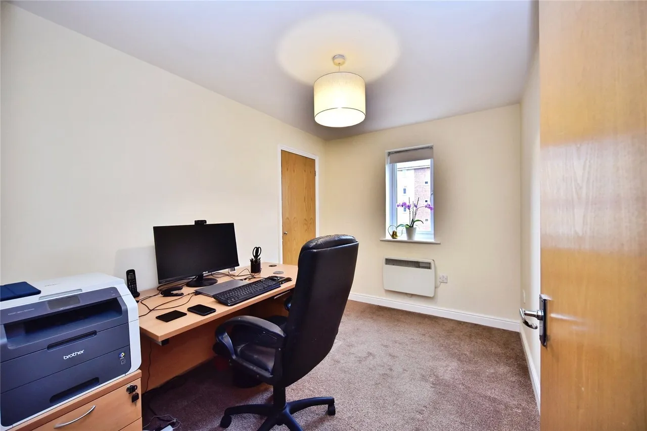 St. Peters Street, Maidstone, Kent, ME16, photo 13
