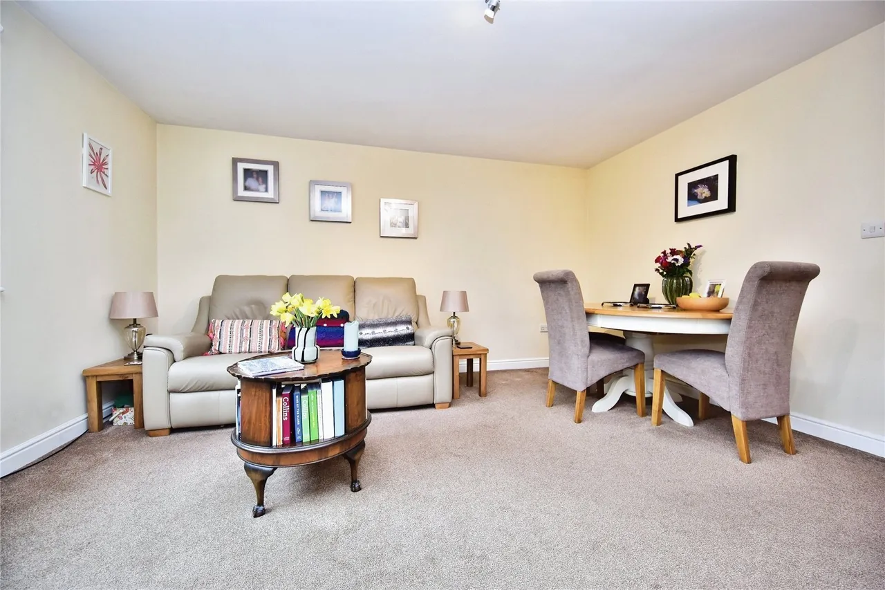 St. Peters Street, Maidstone, Kent, ME16, photo 5