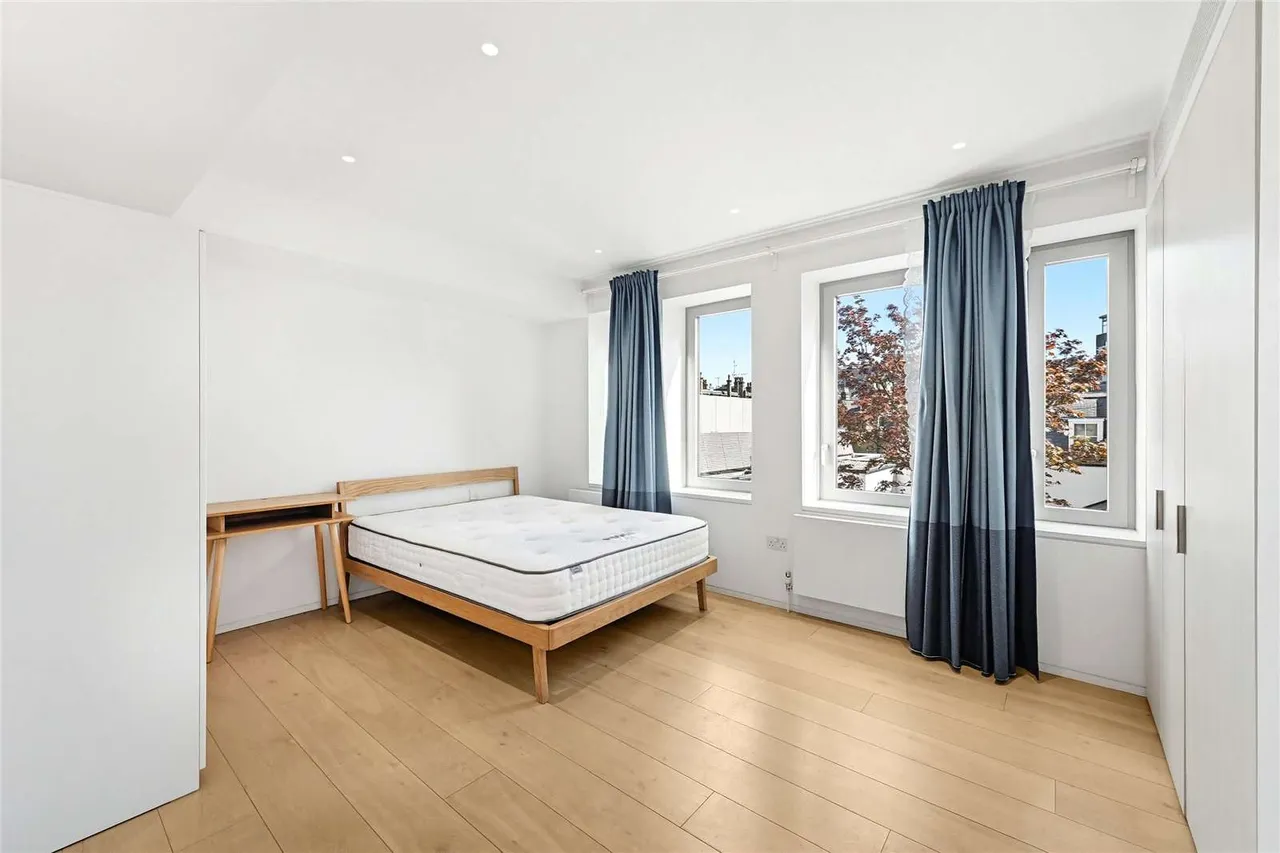 Great Portland Street, London, W1W 7NT, photo 12