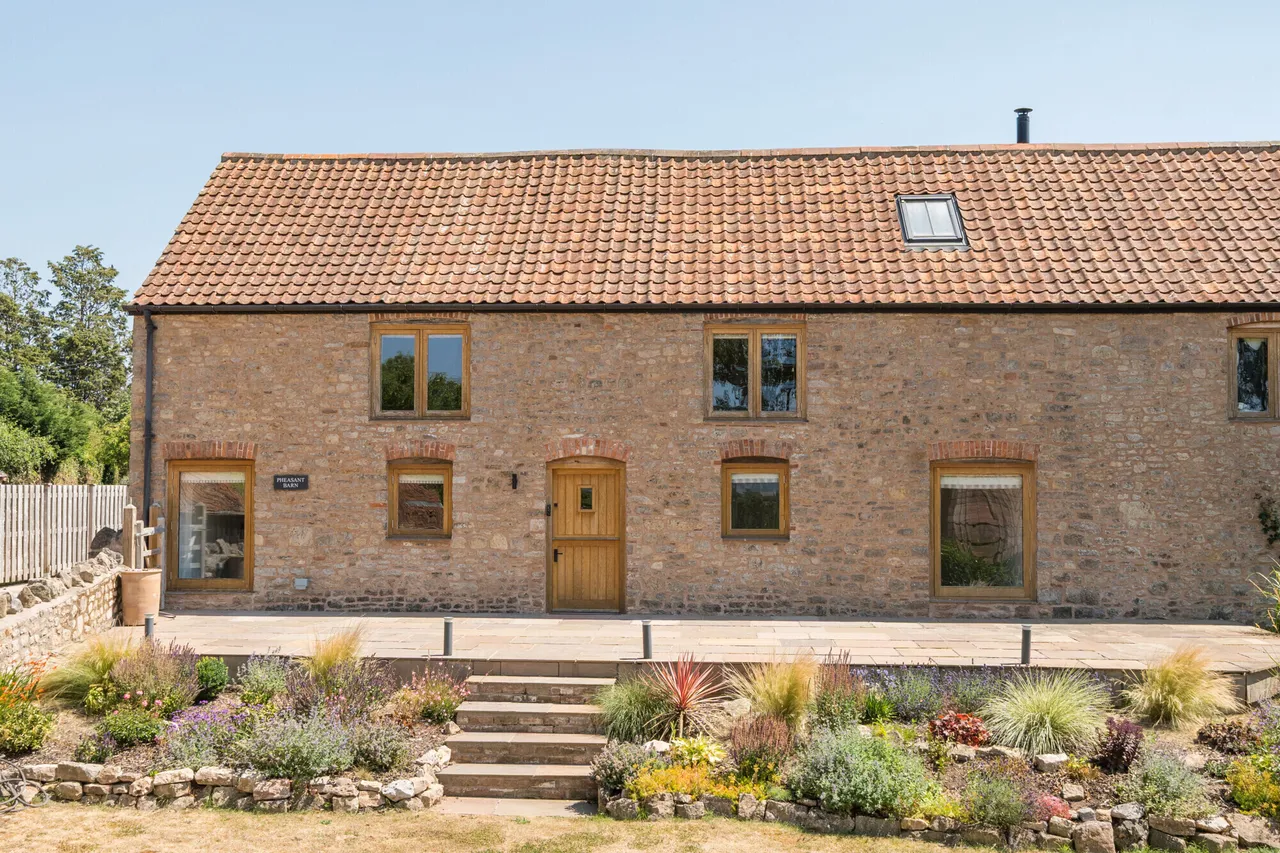 4 bed barn conversion for sale — Stock Hill, Littleton-Upon-Severn, BS35