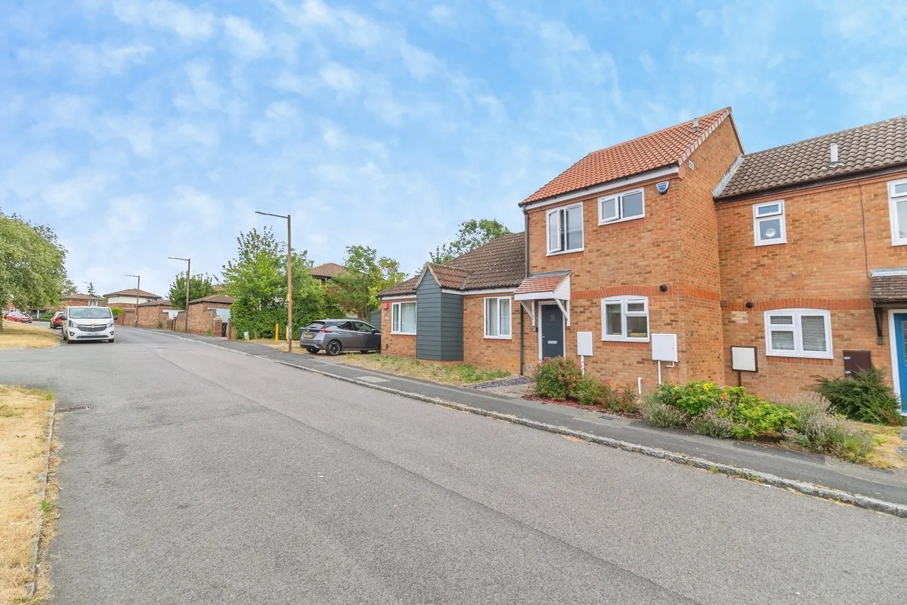 Quinton Drive, Bradwell, Milton Keynes, Buckinghamshire, MK13, photo 17
