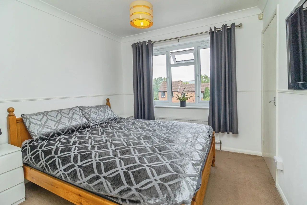 Quinton Drive, Bradwell, Milton Keynes, Buckinghamshire, MK13, photo 9