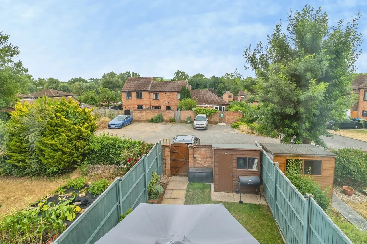 Quinton Drive, Bradwell, Milton Keynes, Buckinghamshire, MK13, photo 15