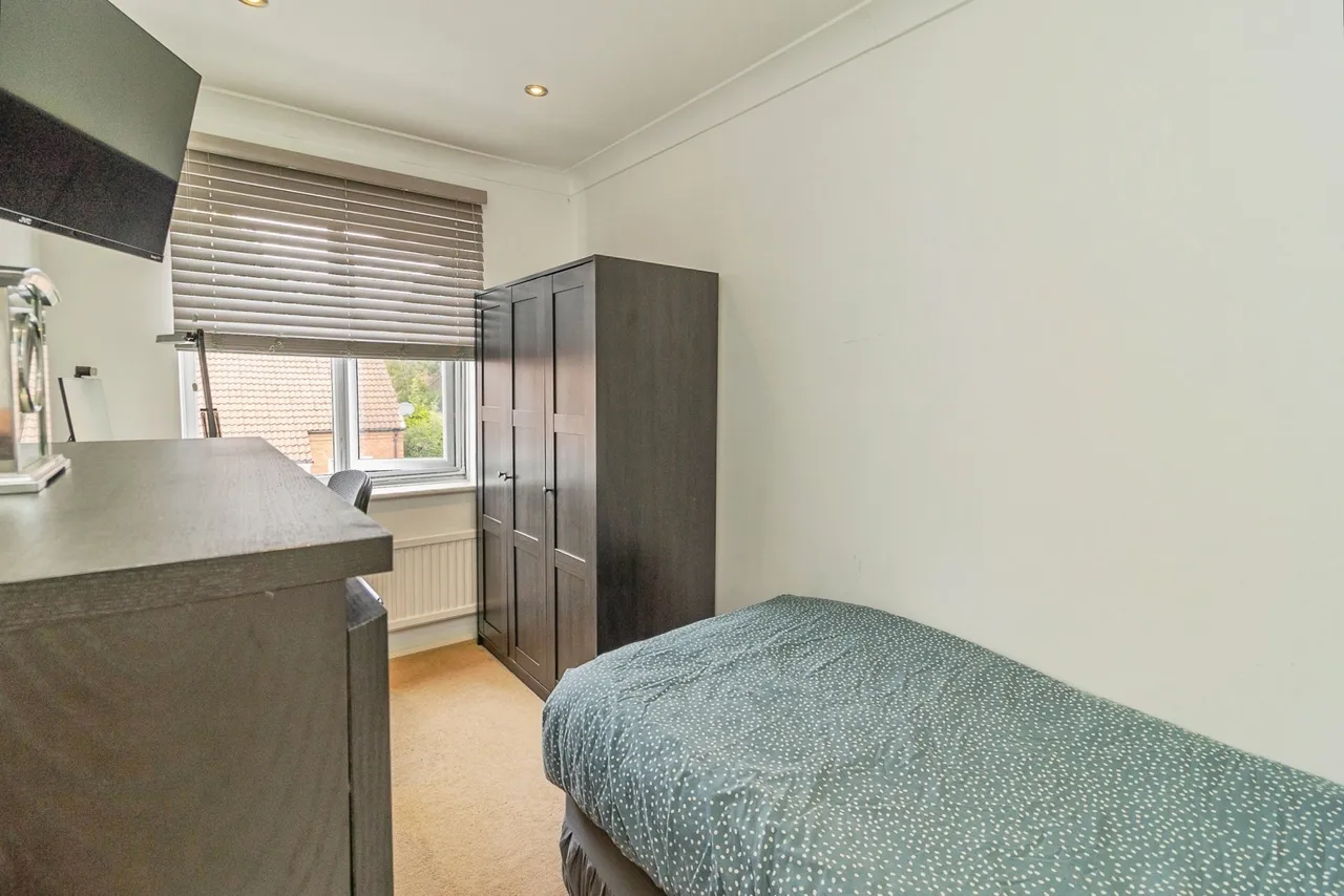Quinton Drive, Bradwell, Milton Keynes, Buckinghamshire, MK13, photo 13