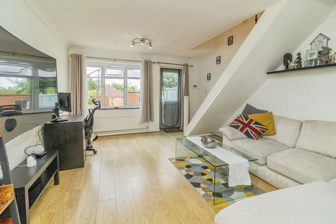 Quinton Drive, Bradwell, Milton Keynes, Buckinghamshire, MK13, photo 6