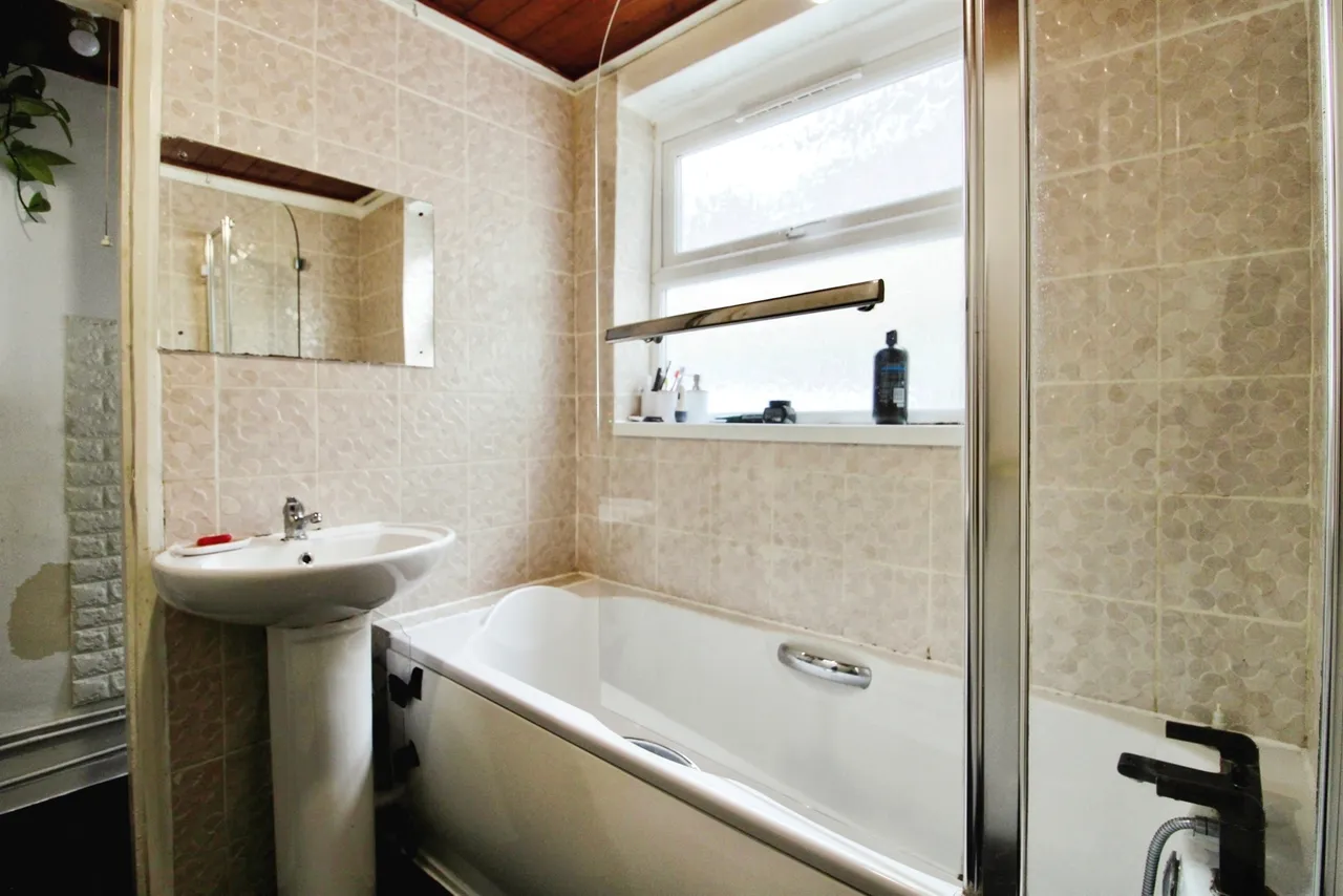 Zinc Street, Cardiff, CF24, photo 14
