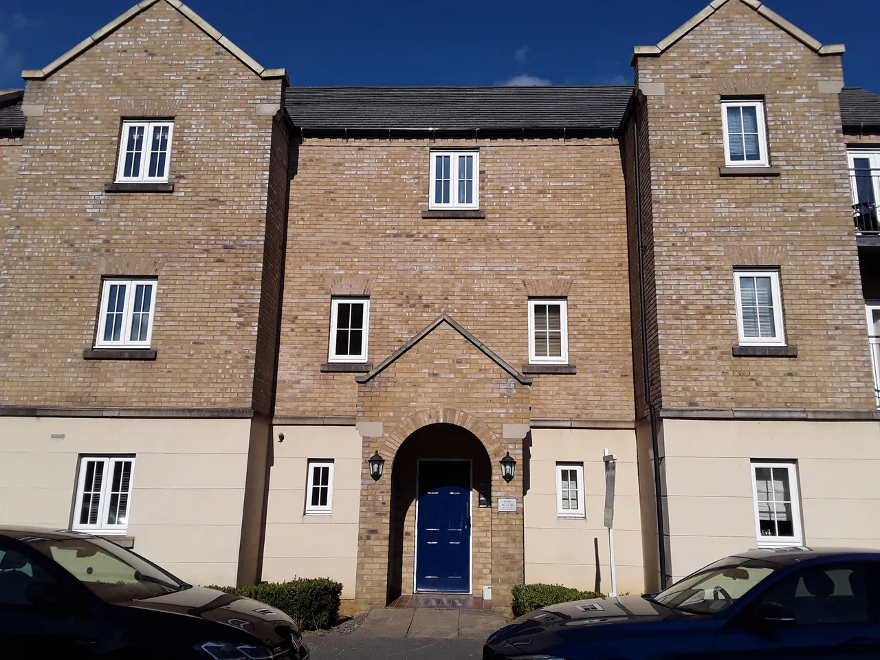 2 bed flat to rent, Avocet Close, Coton Park, CV23