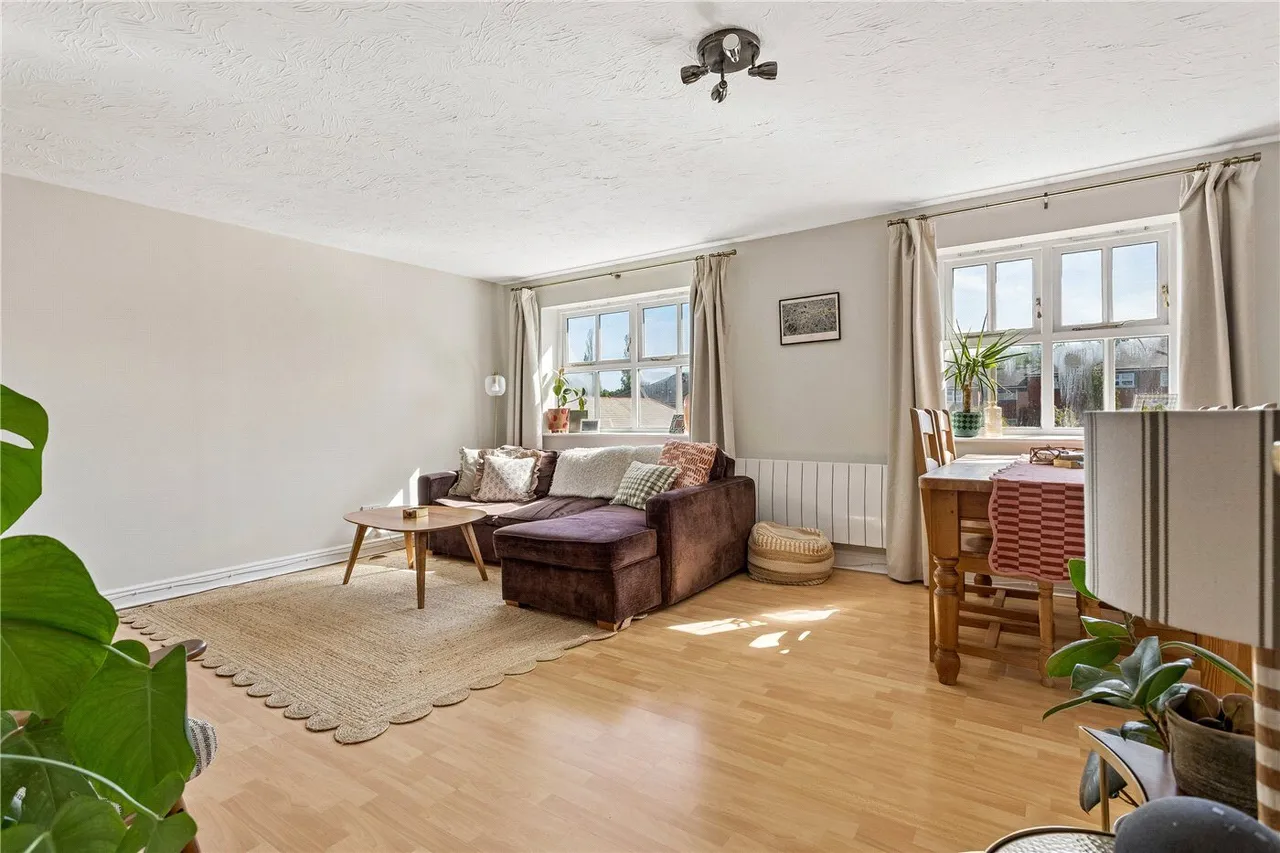 Massingberd Way, London, SW17, photo 2