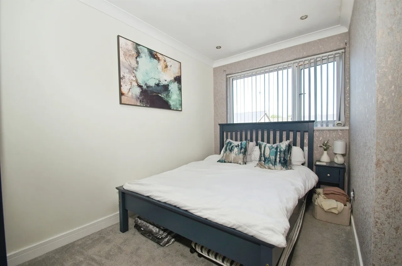 St. James Way, Tredegar, NP22, photo 8