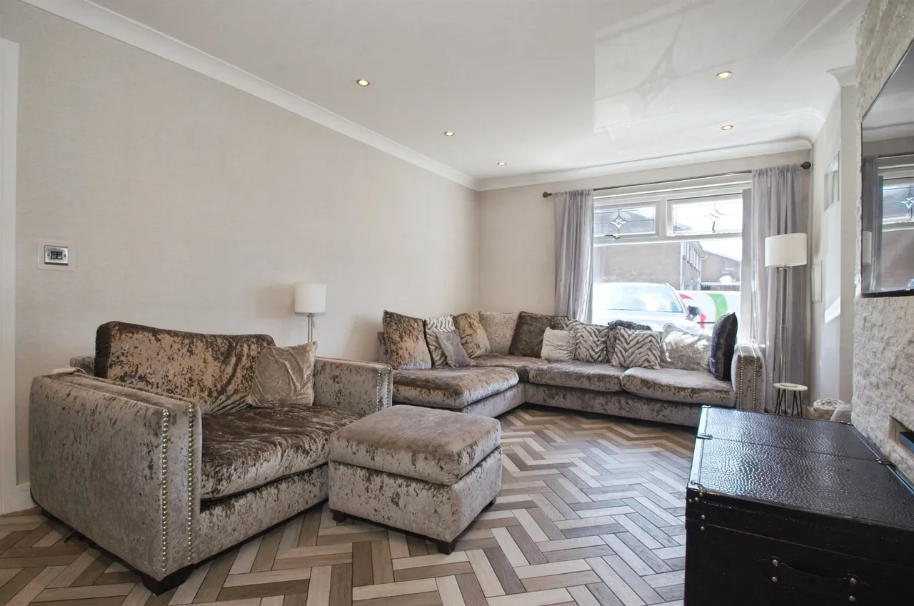 St. James Way, Tredegar, NP22, photo 5