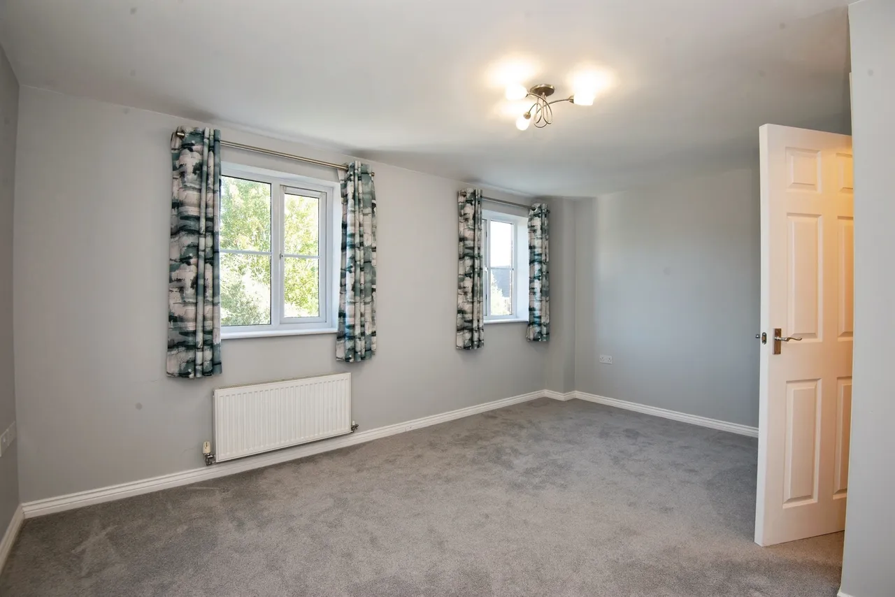 Gloucester Avenue, Shinfield, READING, photo 8