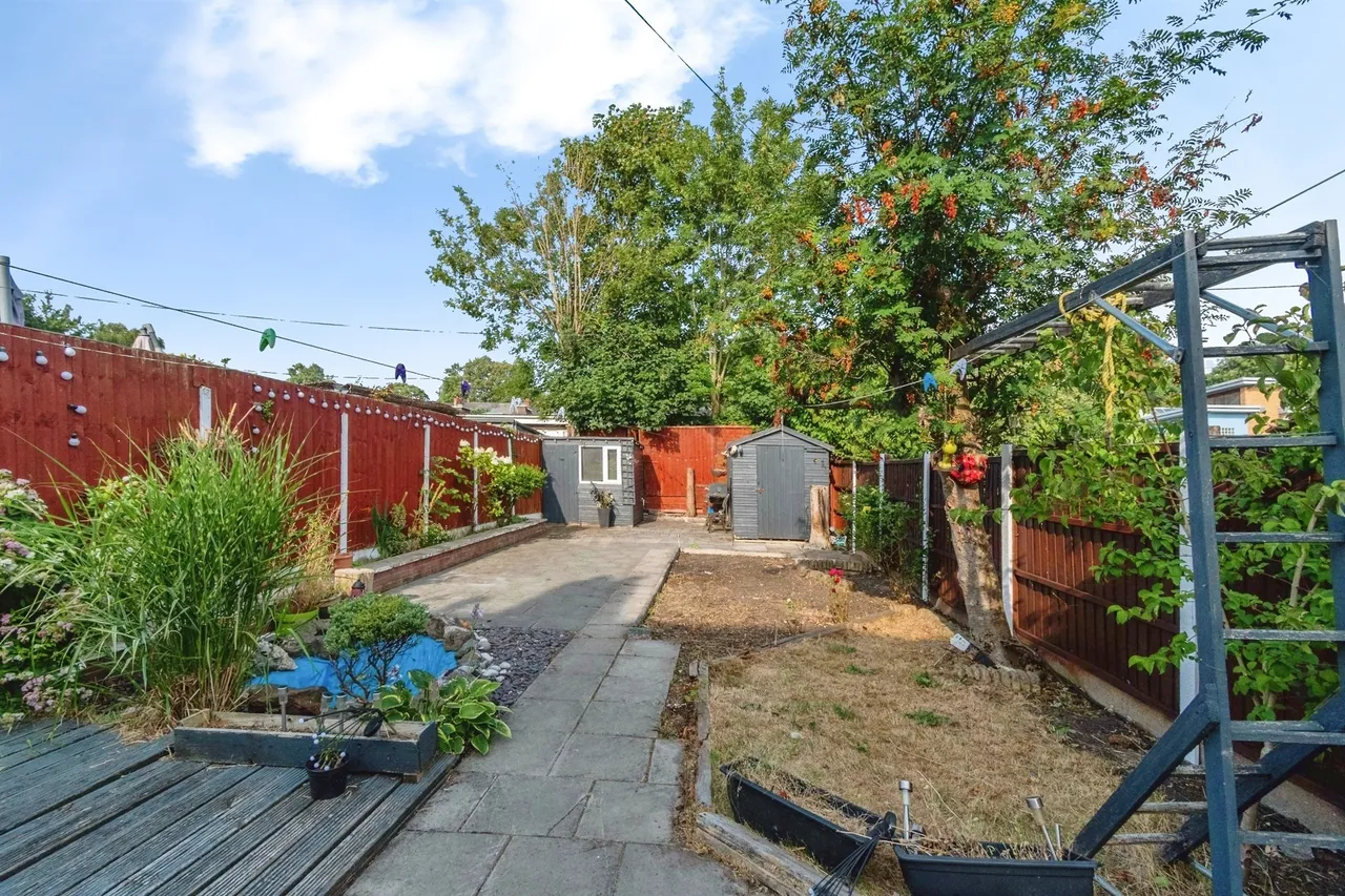 Summerhill Road, Bilston, WV14, photo 19