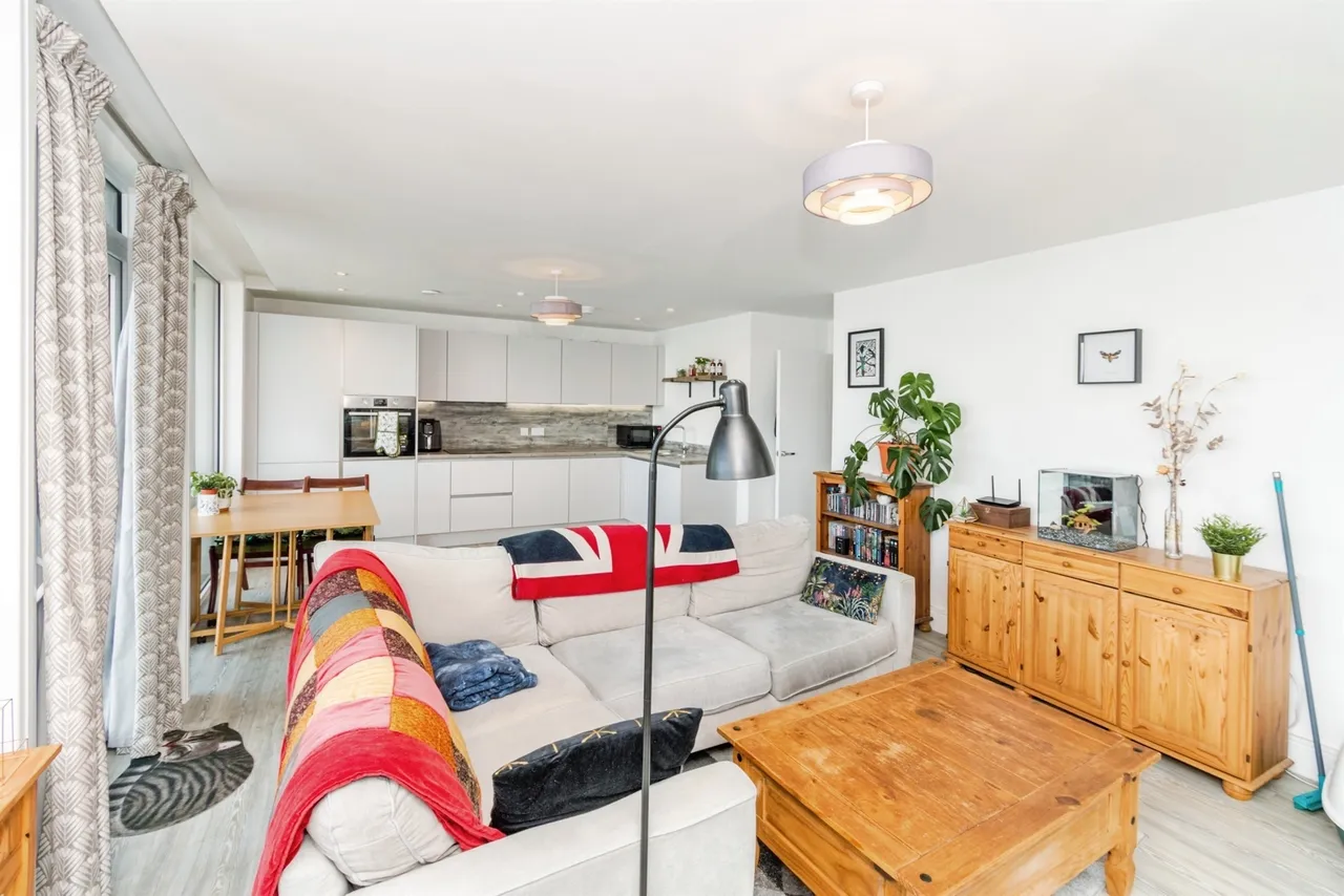 Meridian Way, SOUTHAMPTON, photo 5